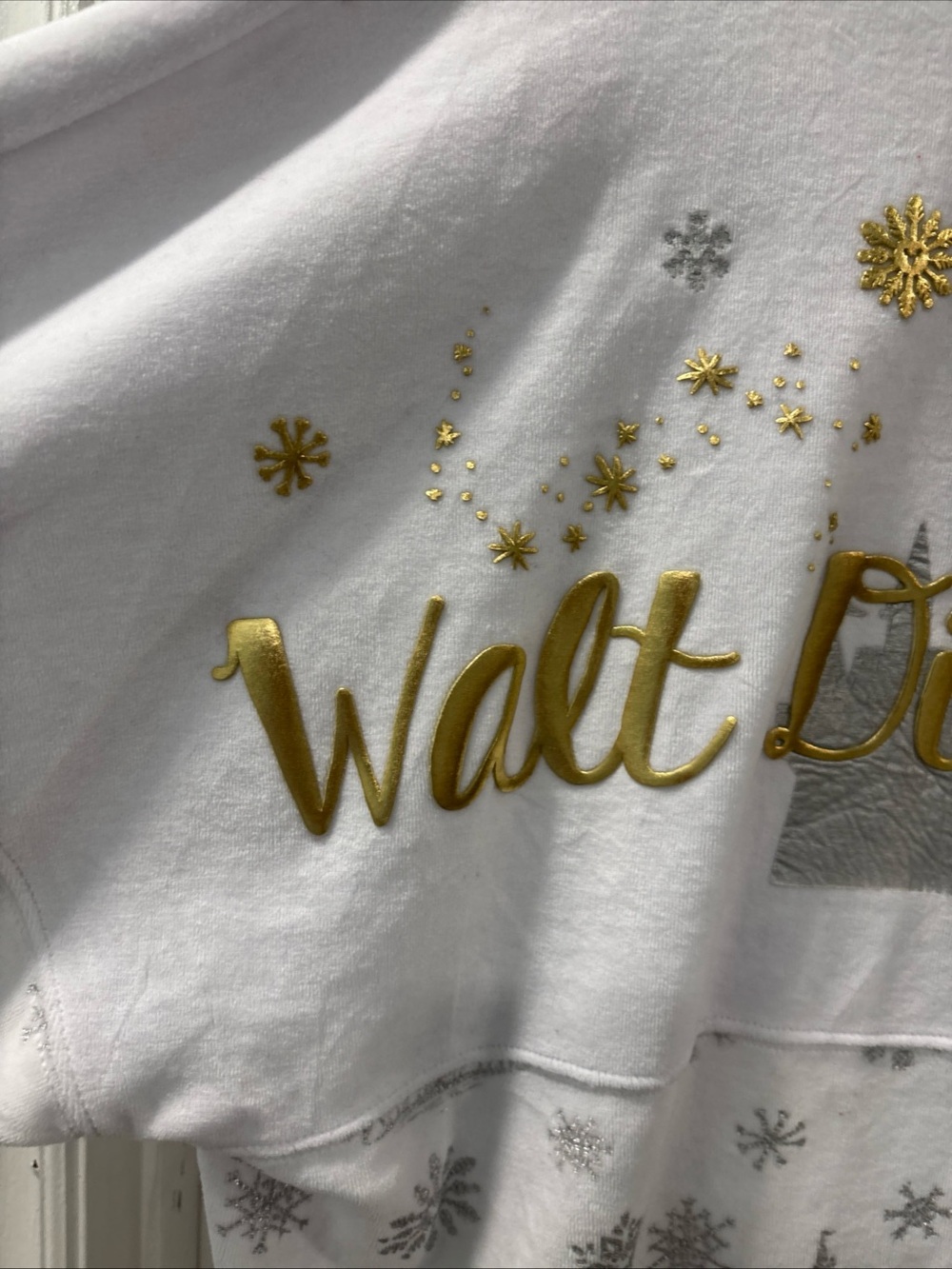 Walt Disney World Spirit Jersey Size L Velour Christmas Gold Silver Castle NWOT - Picture 2 of 9